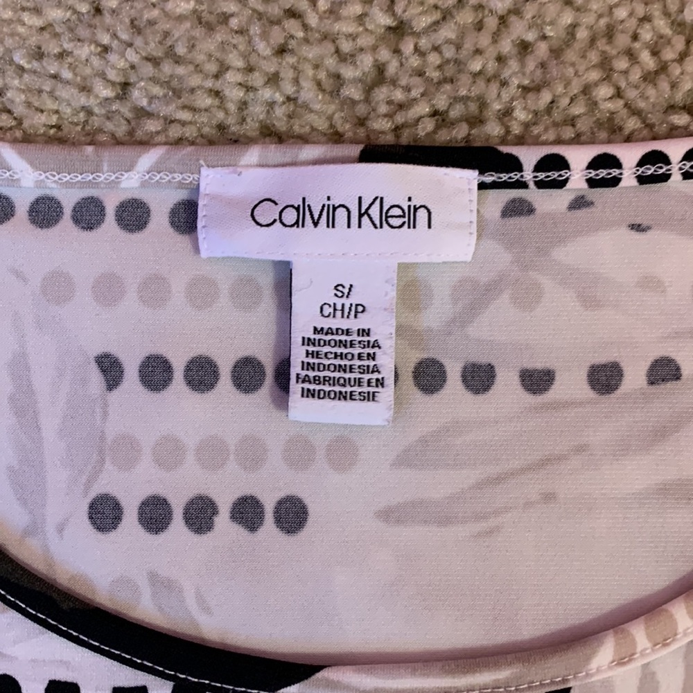 Women’s Calvin Klein Black White and Red Floral Blouse - Picture 6 of 8